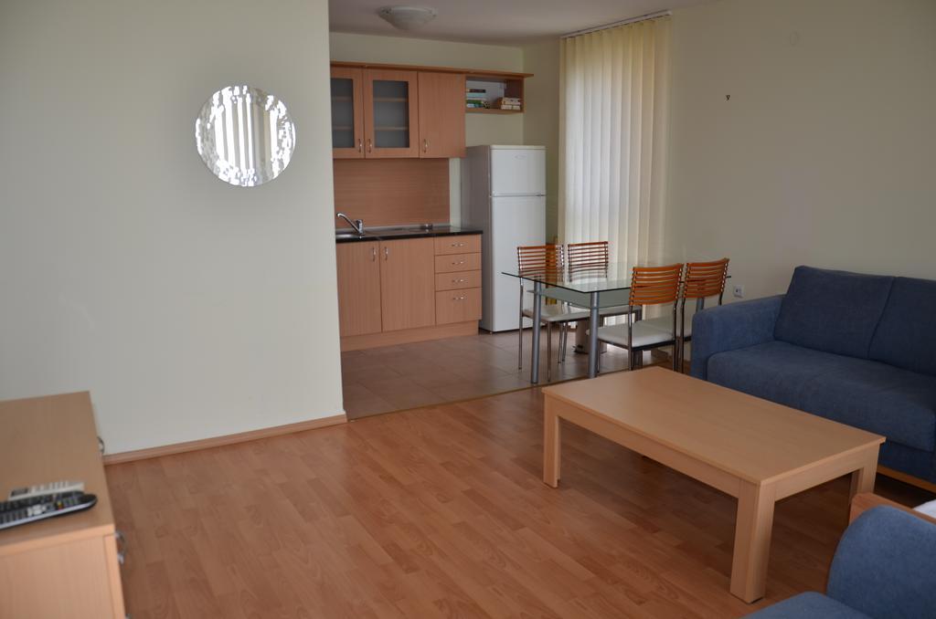 Single Private Apartments In Marina View Fort Beach Sveti Vlas Esterno foto