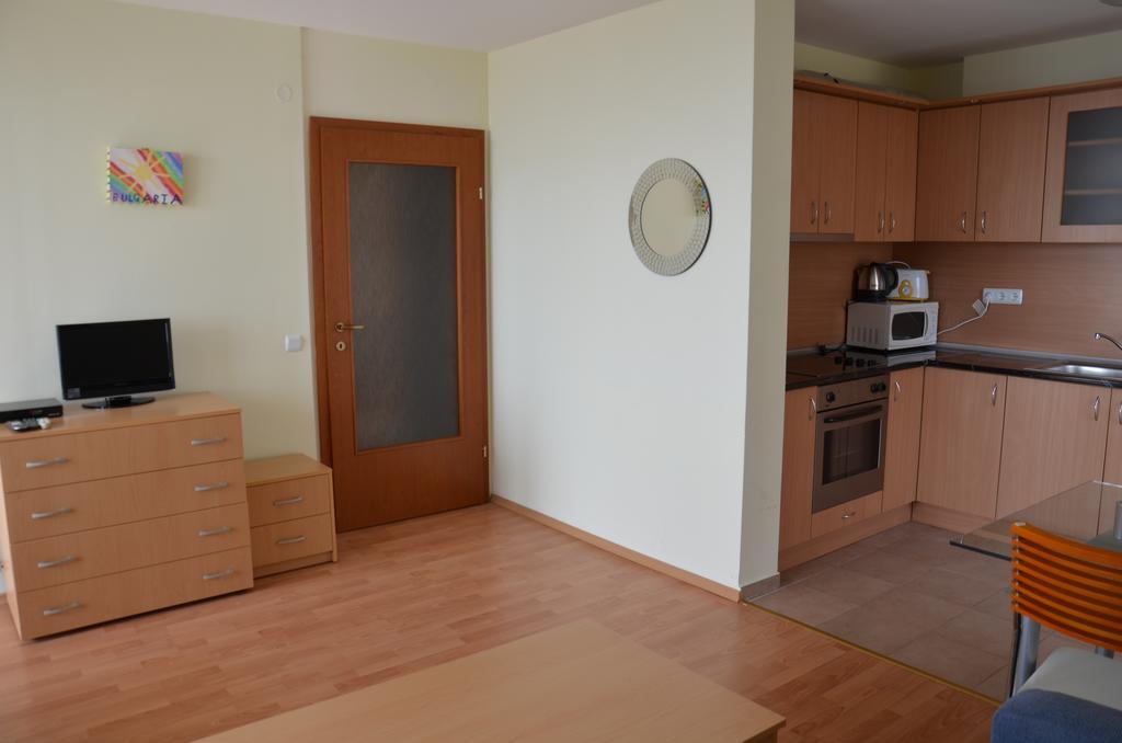 Single Private Apartments In Marina View Fort Beach Sveti Vlas Esterno foto