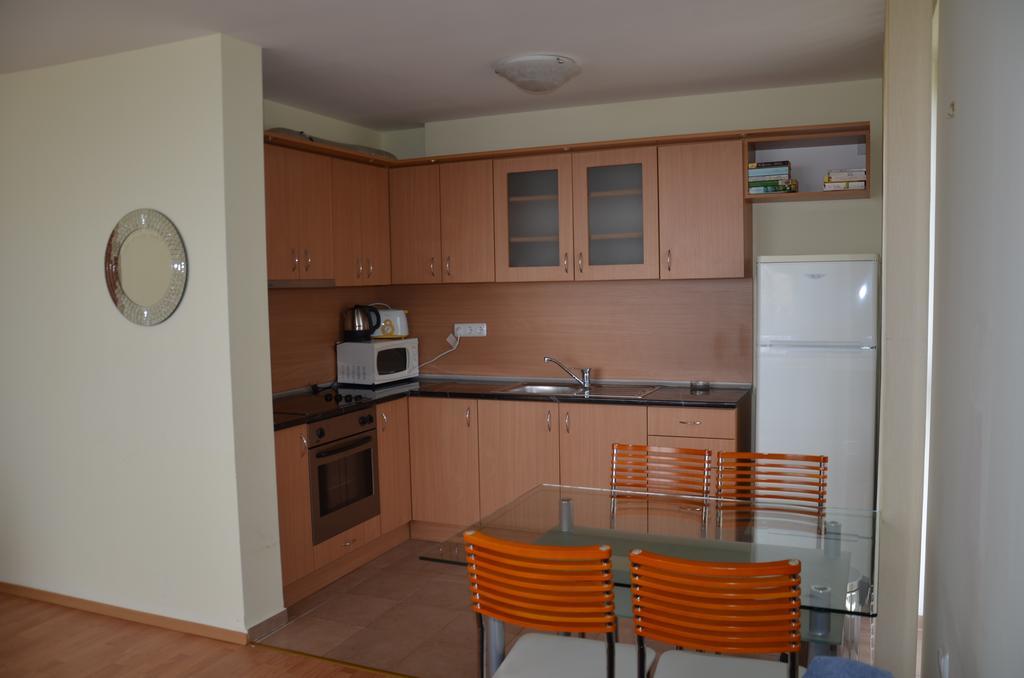 Single Private Apartments In Marina View Fort Beach Sveti Vlas Esterno foto