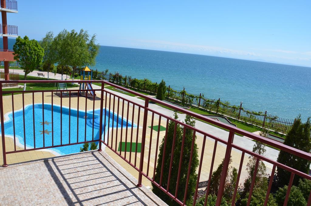 Single Private Apartments In Marina View Fort Beach Sveti Vlas Esterno foto