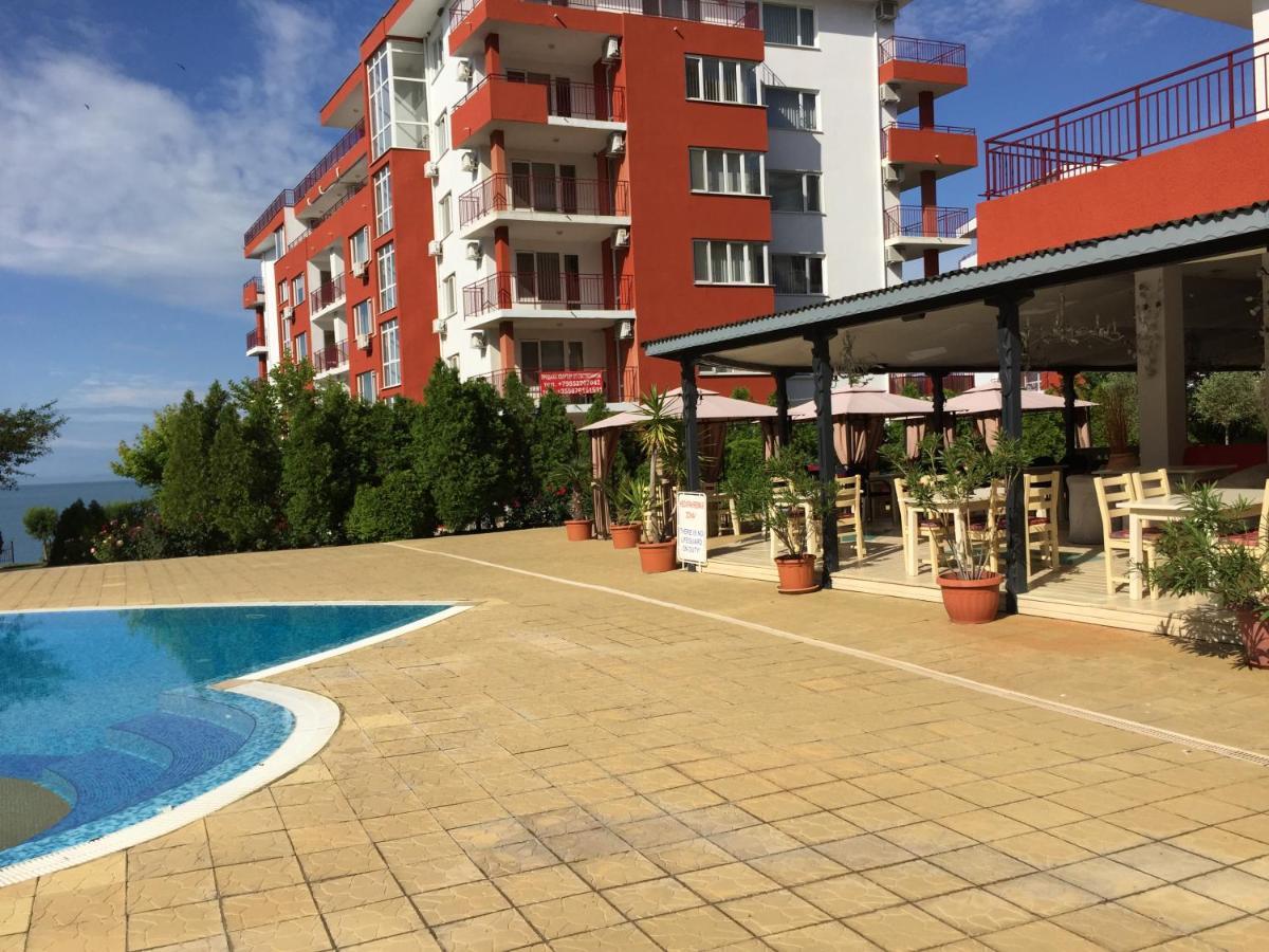 Single Private Apartments In Marina View Fort Beach Sveti Vlas Esterno foto